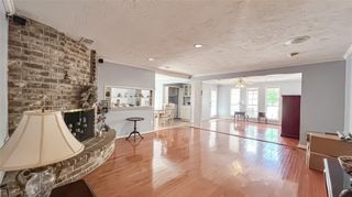 9206 Hendon Lane, Houston, TX 77036