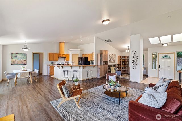 4959 Long Lake Road SE, Port Orchard, WA 98367
