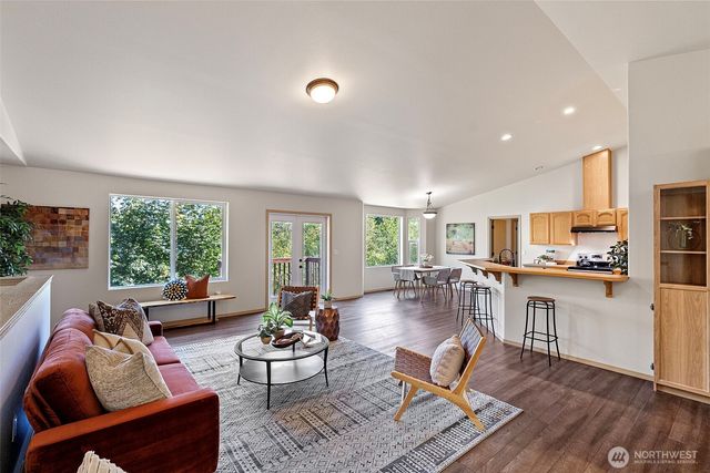 4959 Long Lake Road SE, Port Orchard, WA 98367