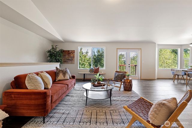 4959 Long Lake Road SE, Port Orchard, WA 98367
