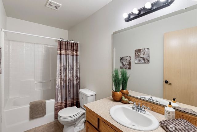 4959 Long Lake Road SE, Port Orchard, WA 98367