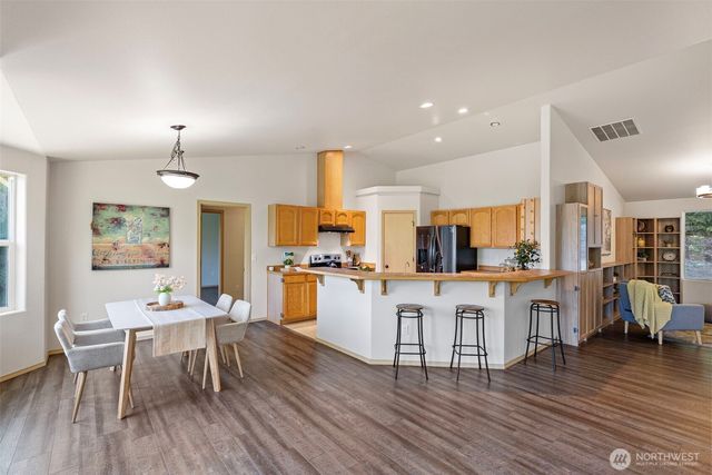 4959 Long Lake Road SE, Port Orchard, WA 98367
