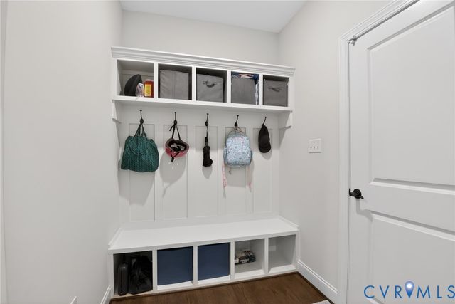 4560 Bacova Club Ct, Glen Allen, VA 23059