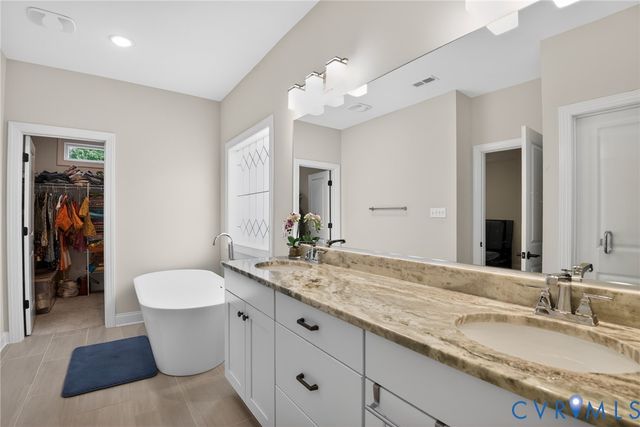 4560 Bacova Club Ct, Glen Allen, VA 23059