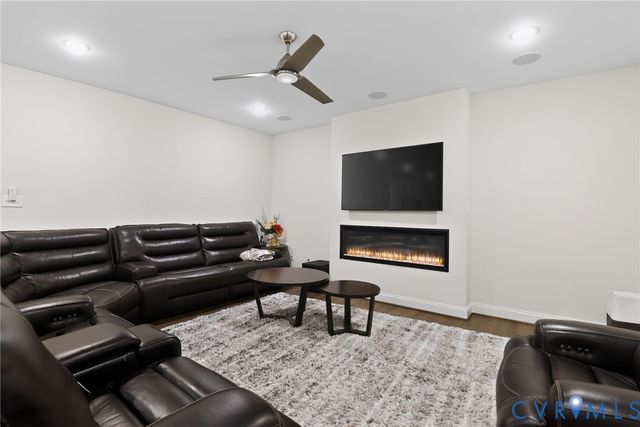 4560 Bacova Club Ct, Glen Allen, VA 23059
