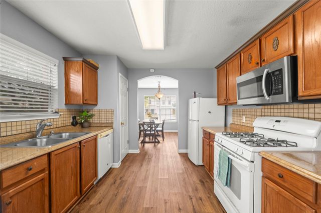 3800 Hickox DR, Round Rock, TX 78665