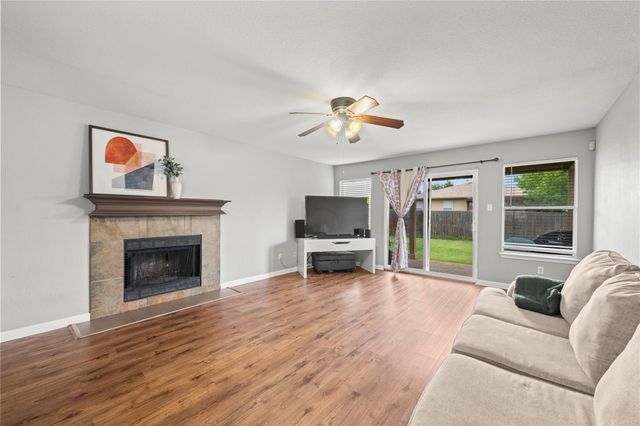 3800 Hickox DR, Round Rock, TX 78665