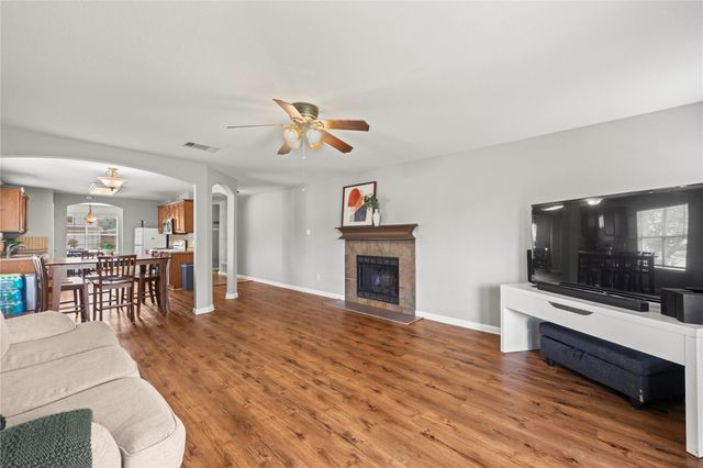 3800 Hickox DR, Round Rock, TX 78665