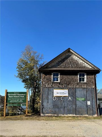 1 Chestnut Court, Dobbs Ferry, NY 10522