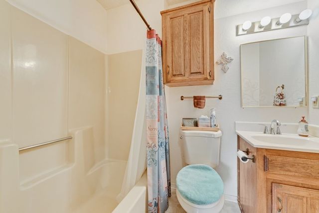 121 Tracy Drive, Waxahachie, TX 75165