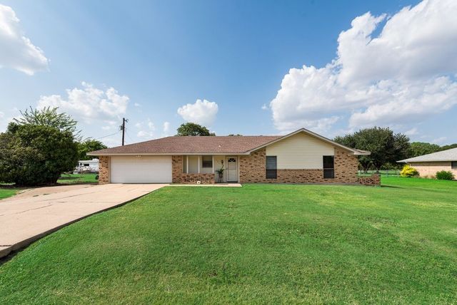 121 Tracy Drive, Waxahachie, TX 75165
