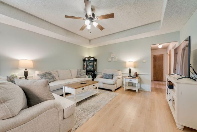 121 Tracy Drive, Waxahachie, TX 75165