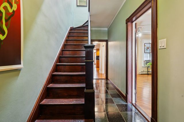 389 WOODLAWN AVE, Jc, West Bergen, NJ 07305