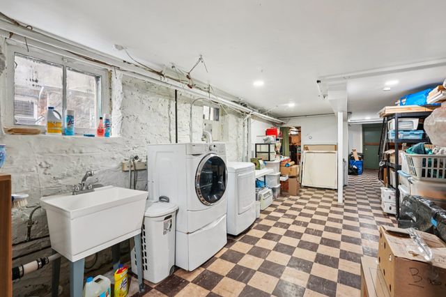 389 WOODLAWN AVE, Jc, West Bergen, NJ 07305