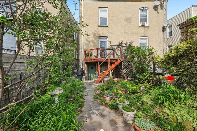 389 WOODLAWN AVE, Jc, West Bergen, NJ 07305