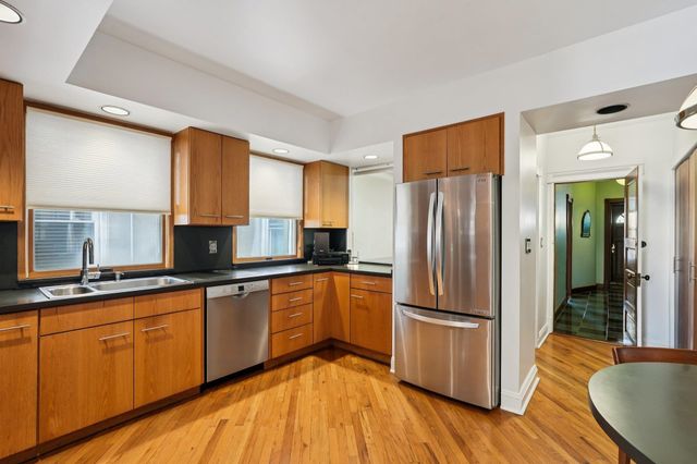 389 WOODLAWN AVE, Jc, West Bergen, NJ 07305