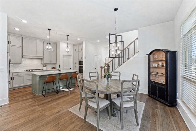 1407 W Brooks Place, Rogers, AR 72758