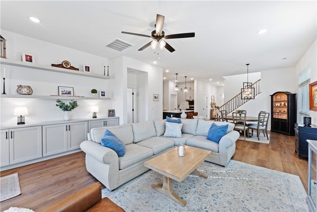 1407 W Brooks Place, Rogers, AR 72758