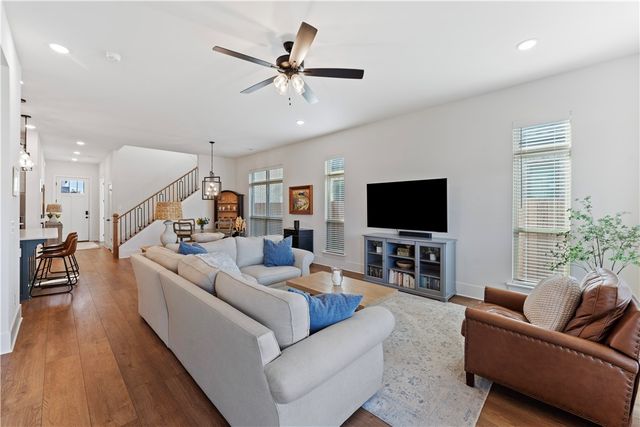1407 W Brooks Place, Rogers, AR 72758