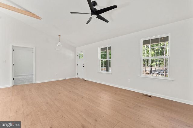 625 VAWTER CORNER RD, Louisa, VA 23093