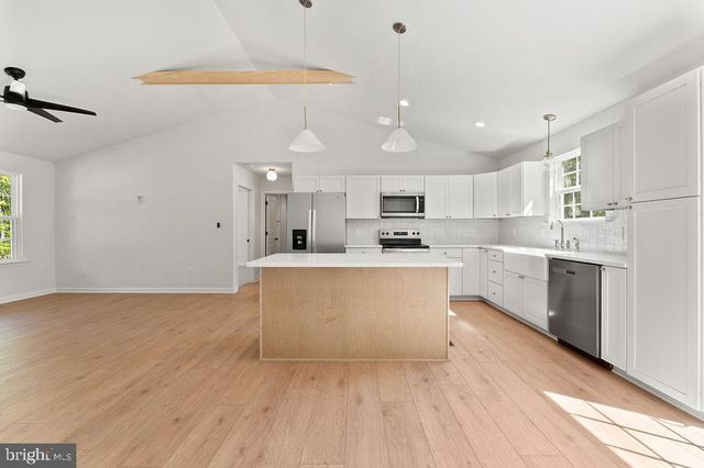 625 VAWTER CORNER RD, Louisa, VA 23093