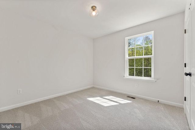 625 VAWTER CORNER RD, Louisa, VA 23093