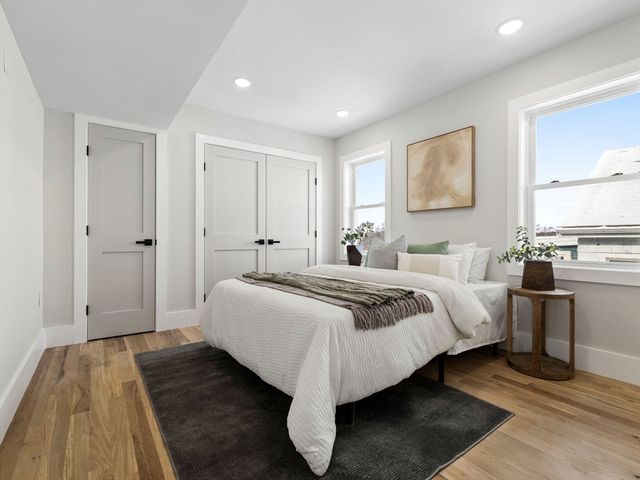 16 High St 2, Somerville, MA 02144