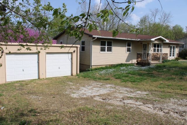 136 Locust Street, Lead Hill, AR 72644