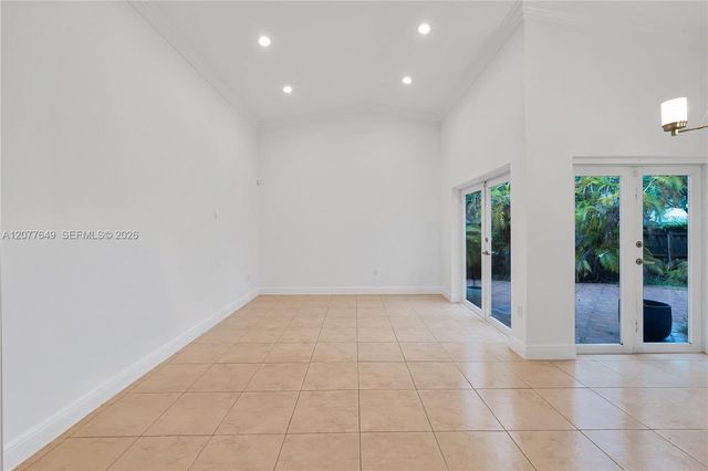6352 SW 112th Place, Miami, FL 33173