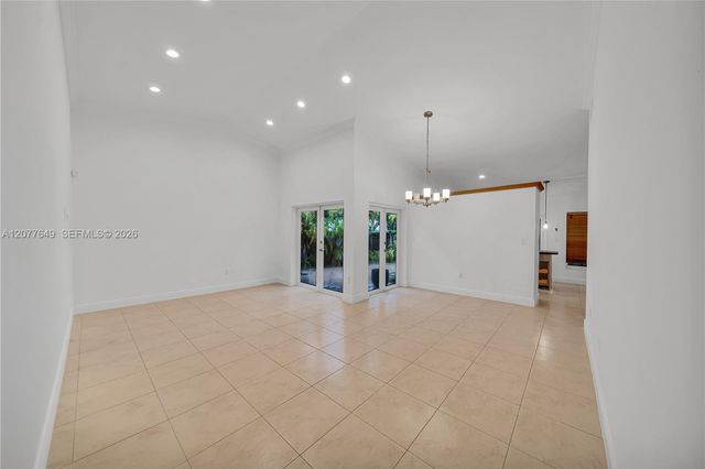 6352 SW 112th Place, Miami, FL 33173