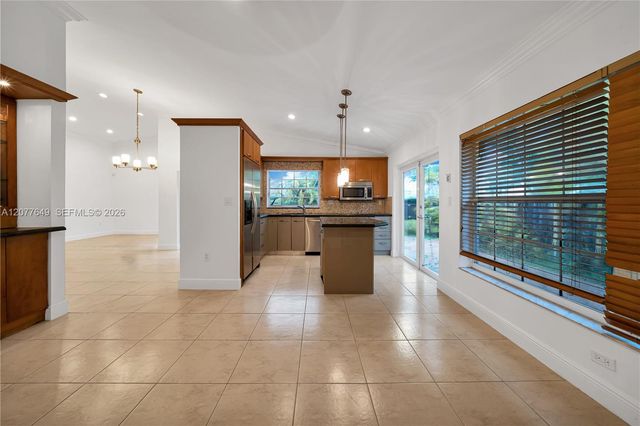6352 SW 112th Place, Miami, FL 33173