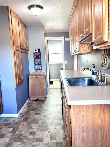 203 1st Street NW, Dodge Center, MN 55927