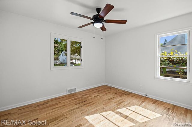 1602 Blackberry Lane, Flint, MI 48507