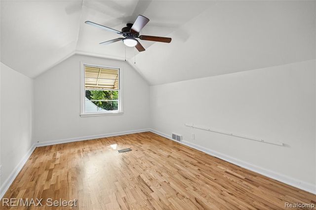 1602 Blackberry Lane, Flint, MI 48507