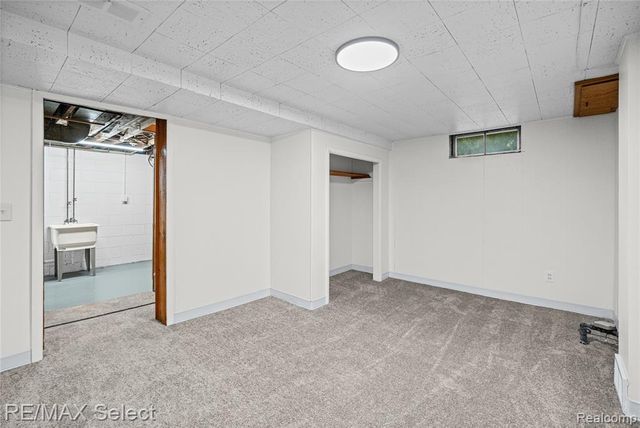 1602 Blackberry Lane, Flint, MI 48507