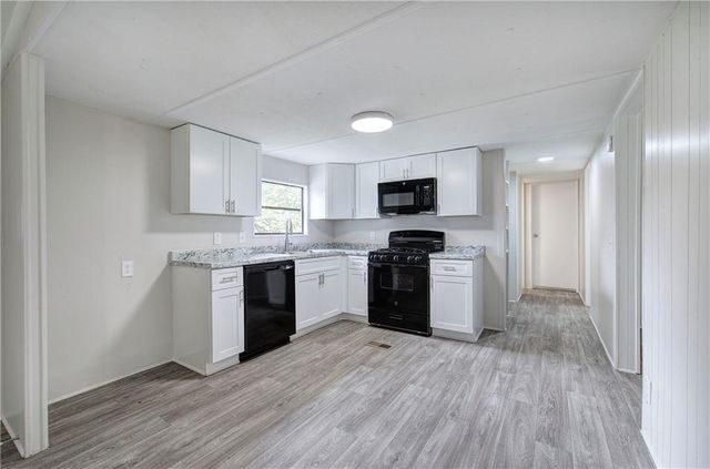 1379 Rich Davis Road, Hiram, GA 30141