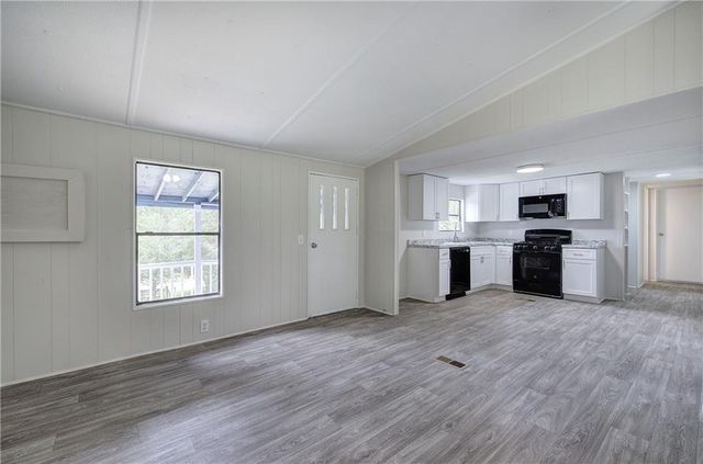 1379 Rich Davis Road, Hiram, GA 30141