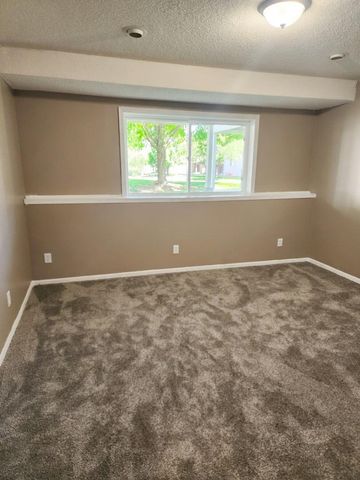 7367 Braden Trail, Inver Grove Heights, MN 55076