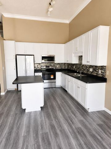 7367 Braden Trail, Inver Grove Heights, MN 55076