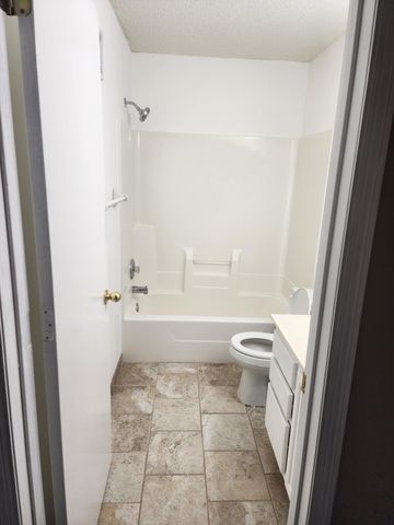 7367 Braden Trail, Inver Grove Heights, MN 55076