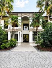 10395 SW 67th Avenue, Pinecrest, FL 33156
