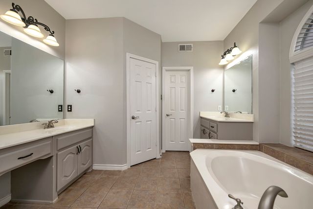 9209 Bayard Street, Fort Worth, TX 76244