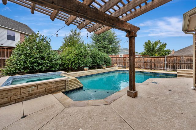 9209 Bayard Street, Fort Worth, TX 76244