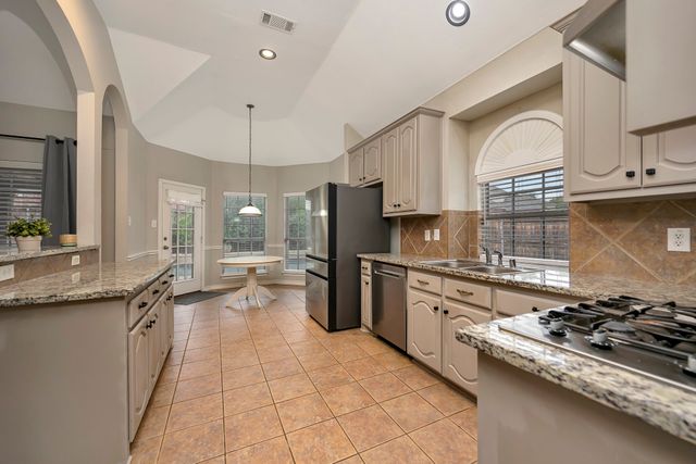 9209 Bayard Street, Fort Worth, TX 76244
