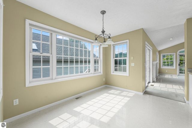 2911 E Crown Drive, Traverse City, MI 49684