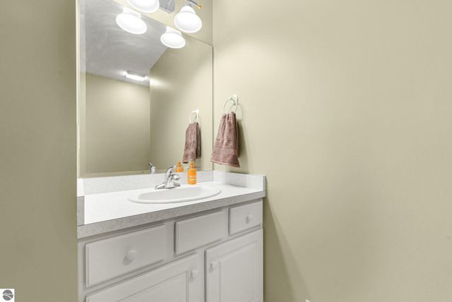 2911 E Crown Drive, Traverse City, MI 49684