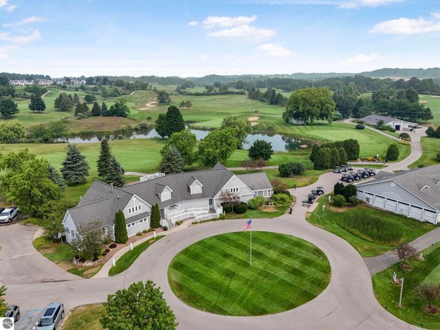 2911 E Crown Drive, Traverse City, MI 49684