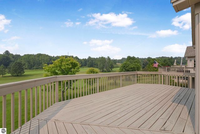 2911 E Crown Drive, Traverse City, MI 49684