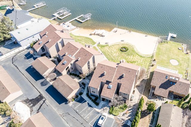 5251 Paw Paw Lake Road 16, Coloma Twp, MI 49038