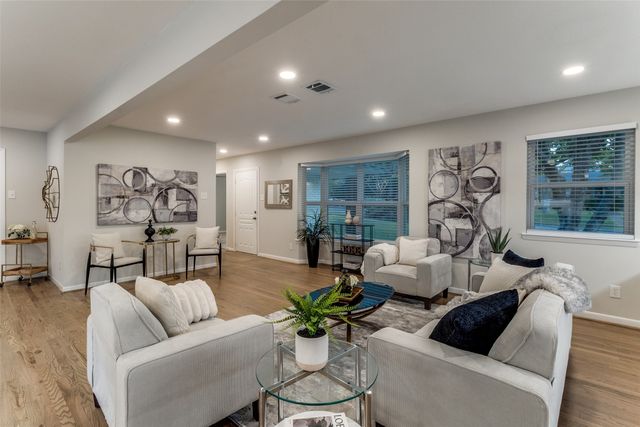 10115 Lanshire Drive, Dallas, TX 75238